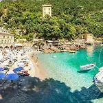 Center Sea Just Steps Away - Aria Condizionata - Wifi * راباللو