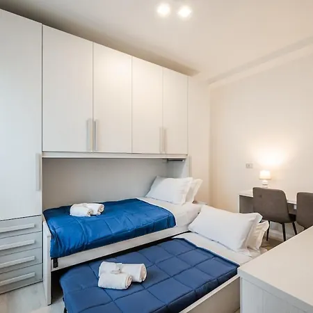 Center Sea Just Steps Away - Aria Condizionata - Wifi * راباللو