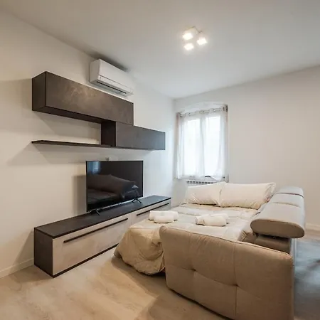 شقة Center Sea Just Steps Away - Aria Condizionata - Wifi *